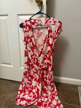 Tommy Bahama Red & White Floral Twist-Front Midi Dress